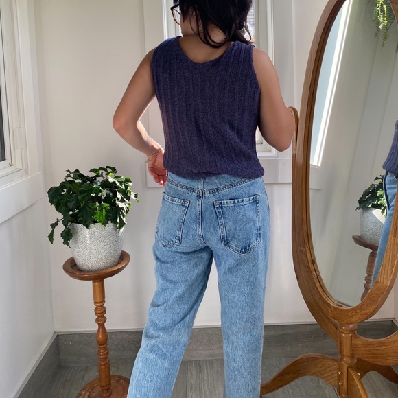 Crocheted vest with beaded pearls - Picture 3 of 7